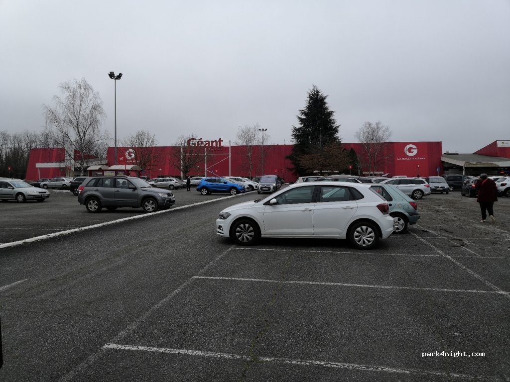 (65310) Laloubère - 1391 Avenue des Pyrénées — foto