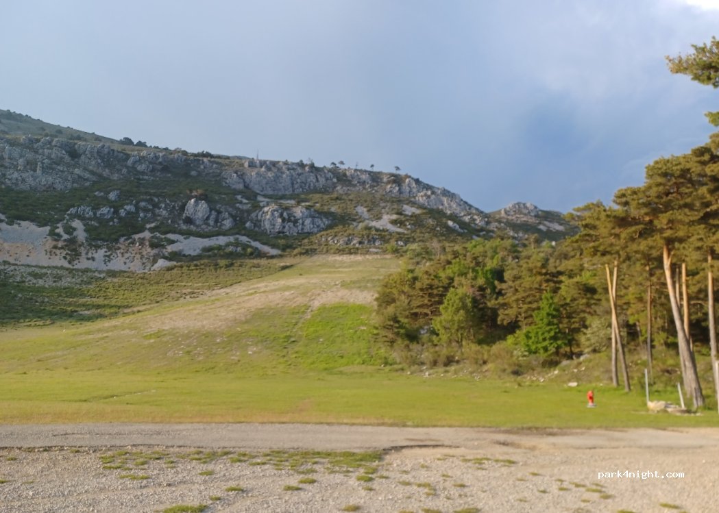 (83840) La Roque-Esclapon - Unnamed Road — foto 4
