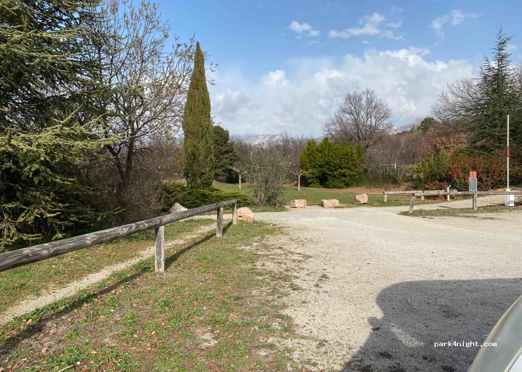 (83630) Les Salles-sur-Verdon - Margaridon — foto 2