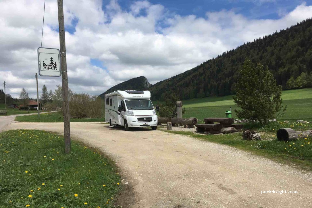 (2314) La Sagne - 166 La Corbatière — foto 2