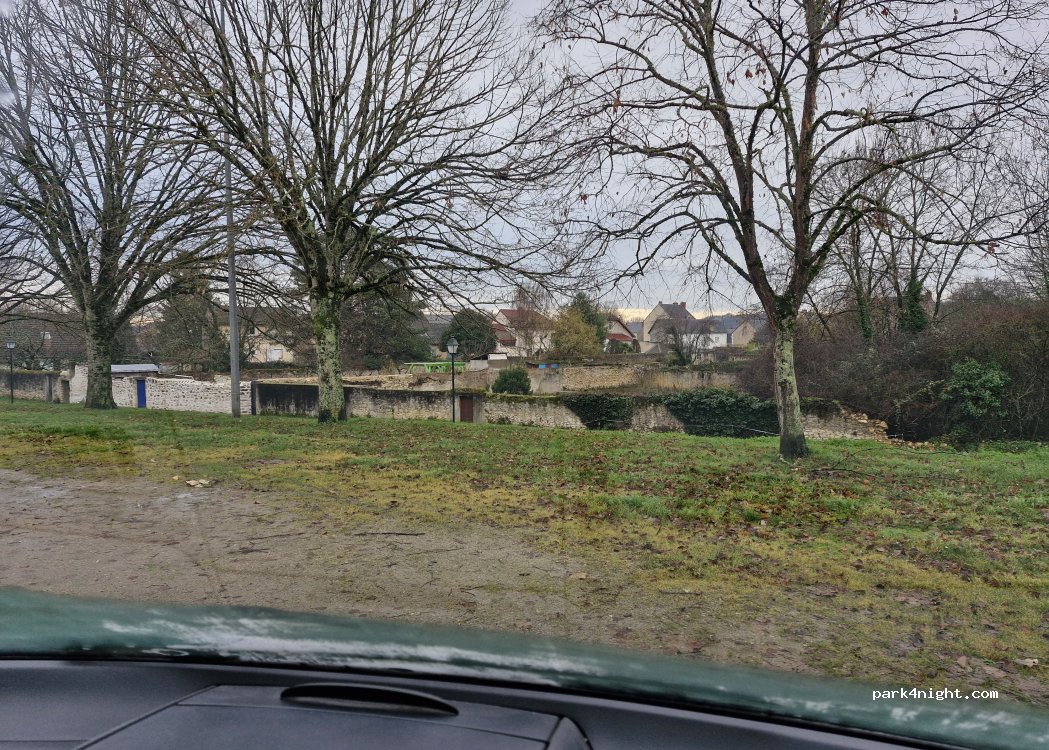 (36200) Argenton-sur-Creuse - 15 Rue de la Grenouille — foto 5