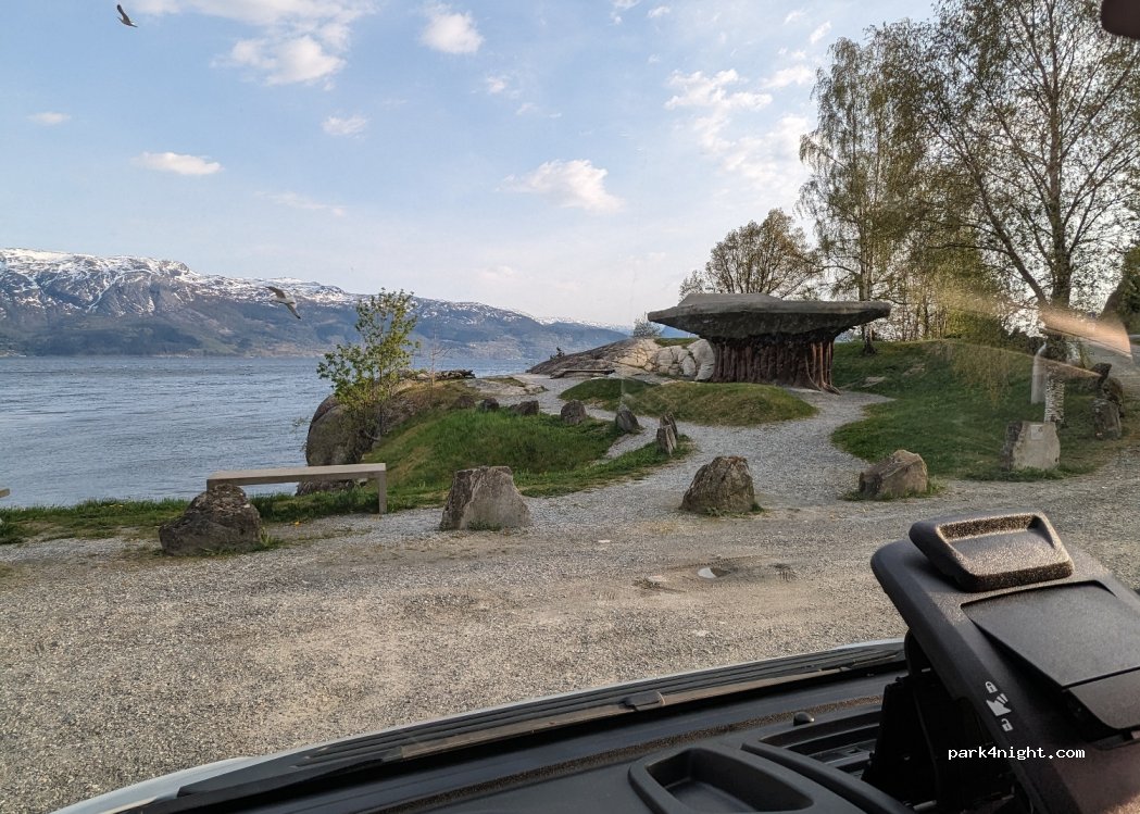 (5614)  - 1139-1141 Ålvikvegen — foto 4