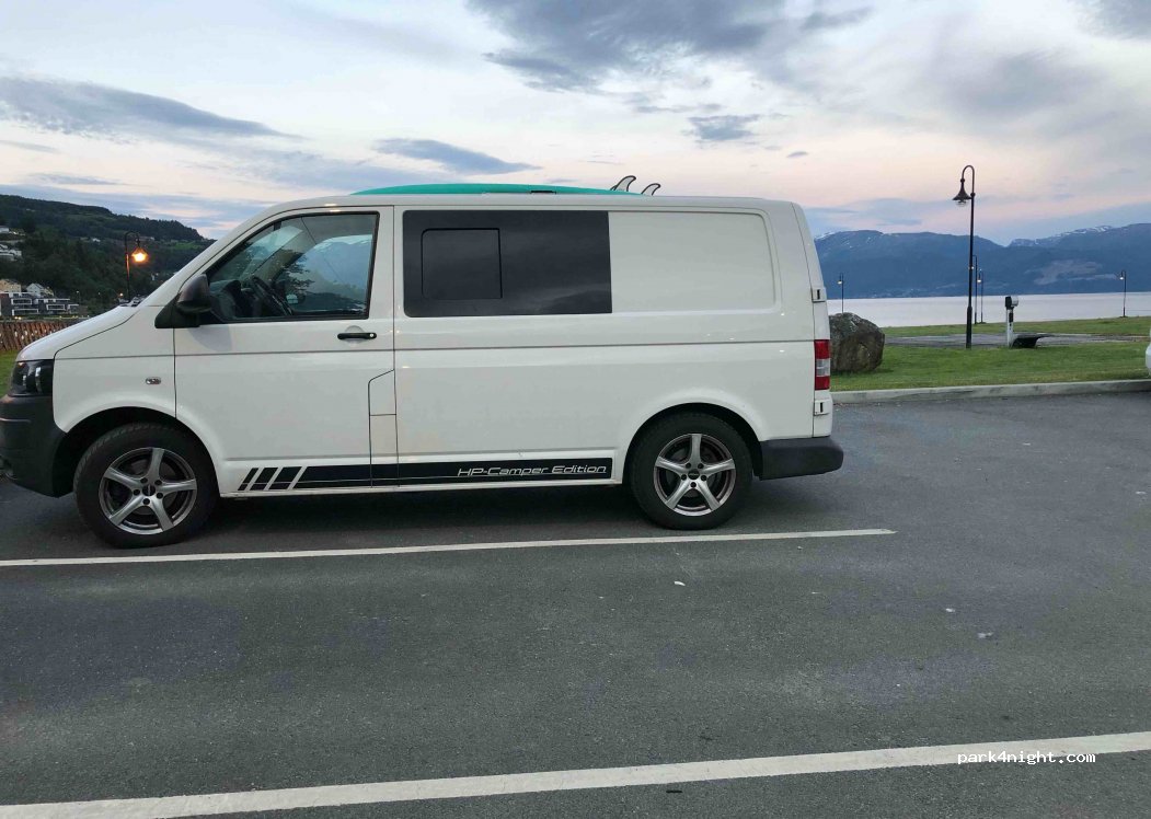 (5610) Øystese - Hardangerfjordvegen 613 — foto
