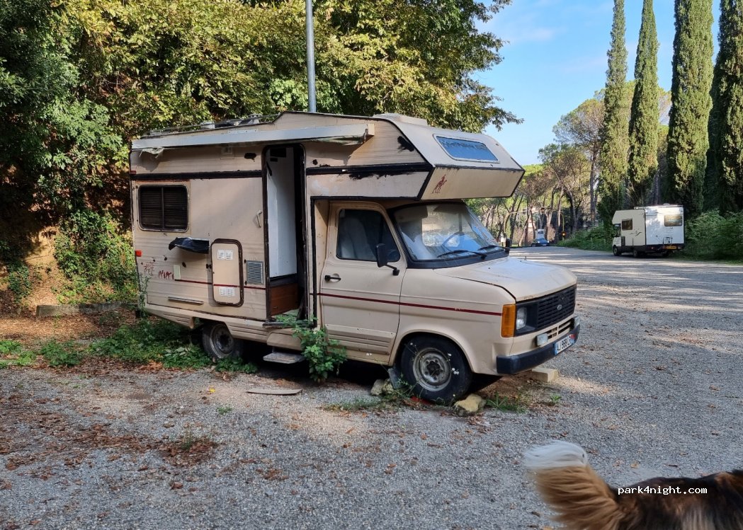 Area sosta camper Poggibonsi — foto 2
