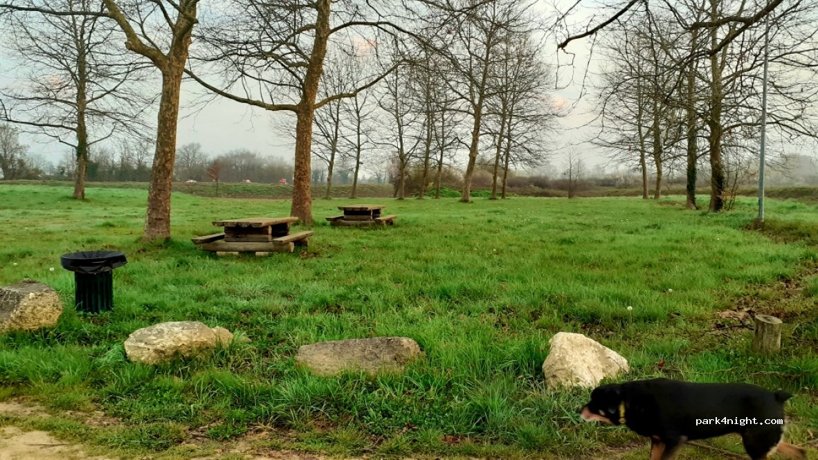 (32400) Saint-Mont - Route de Saint-Mont — foto