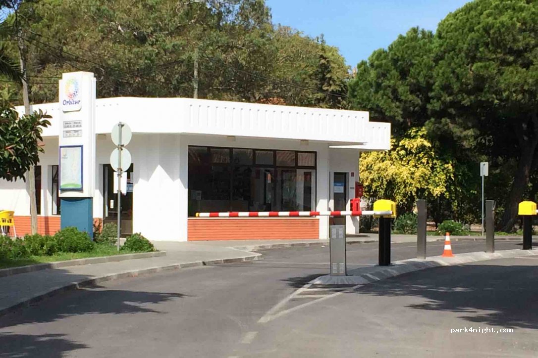 Camping Orbitur Costa de Caparica — foto