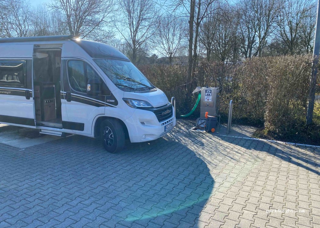 Wohnmobil-Stellplatz Bad Aachen — foto