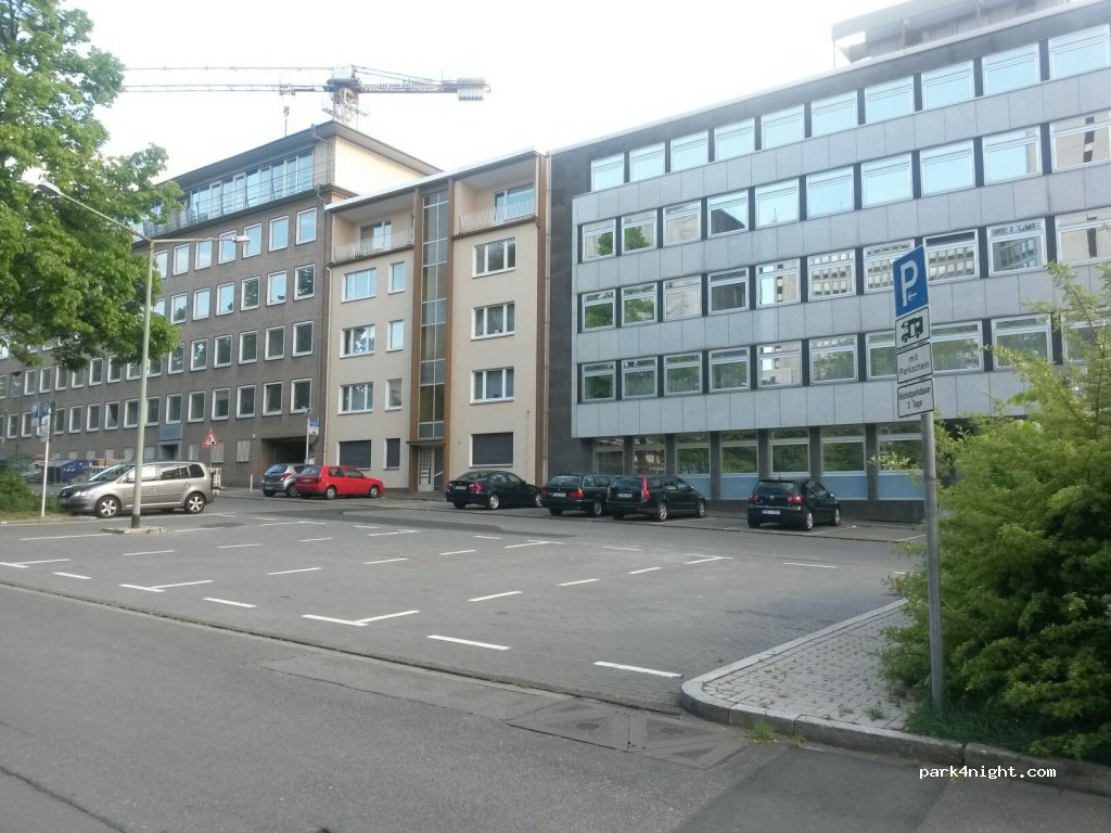 Wohnmobilstellplatz Essen — foto