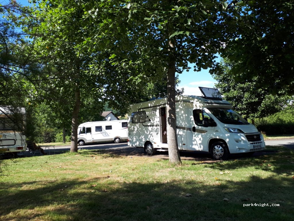 (12300) Boisse-Penchot - La Verrerie — foto