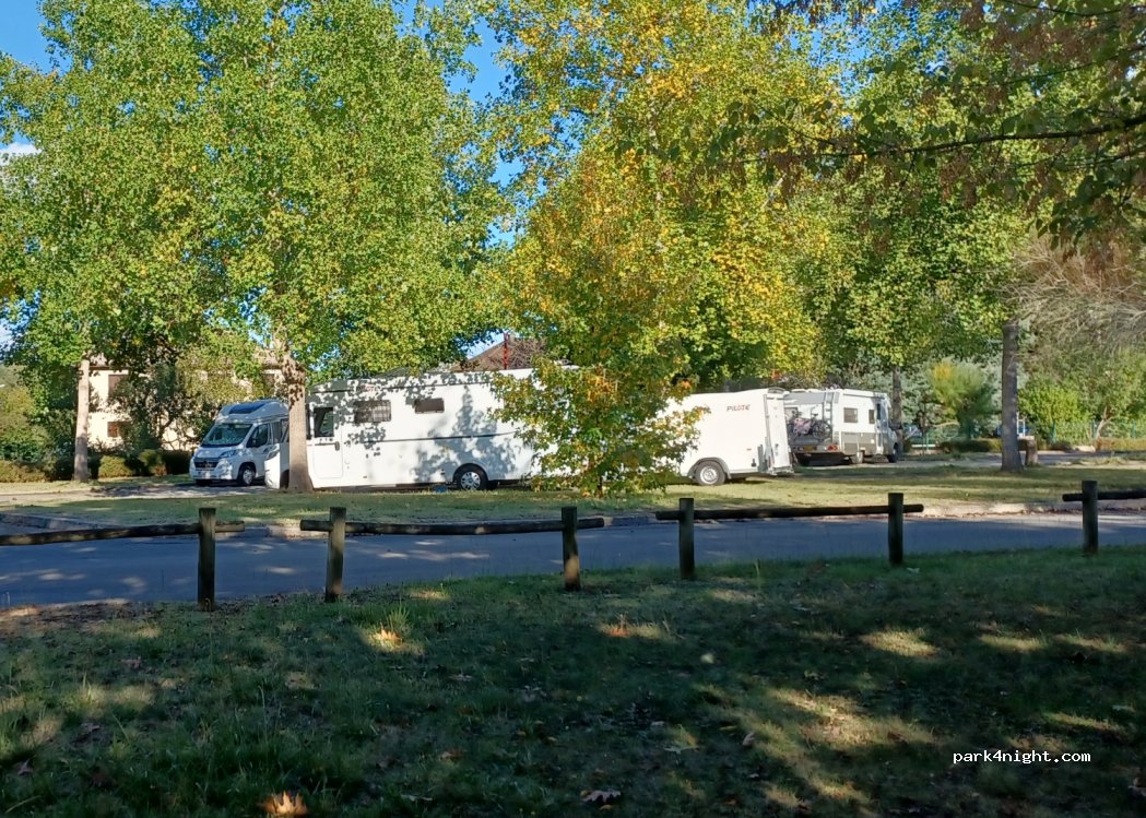 (12300) Boisse-Penchot - La Verrerie — foto 3