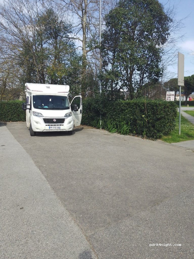 (56122) Pisa - 3 Via Sandro Pertini — foto