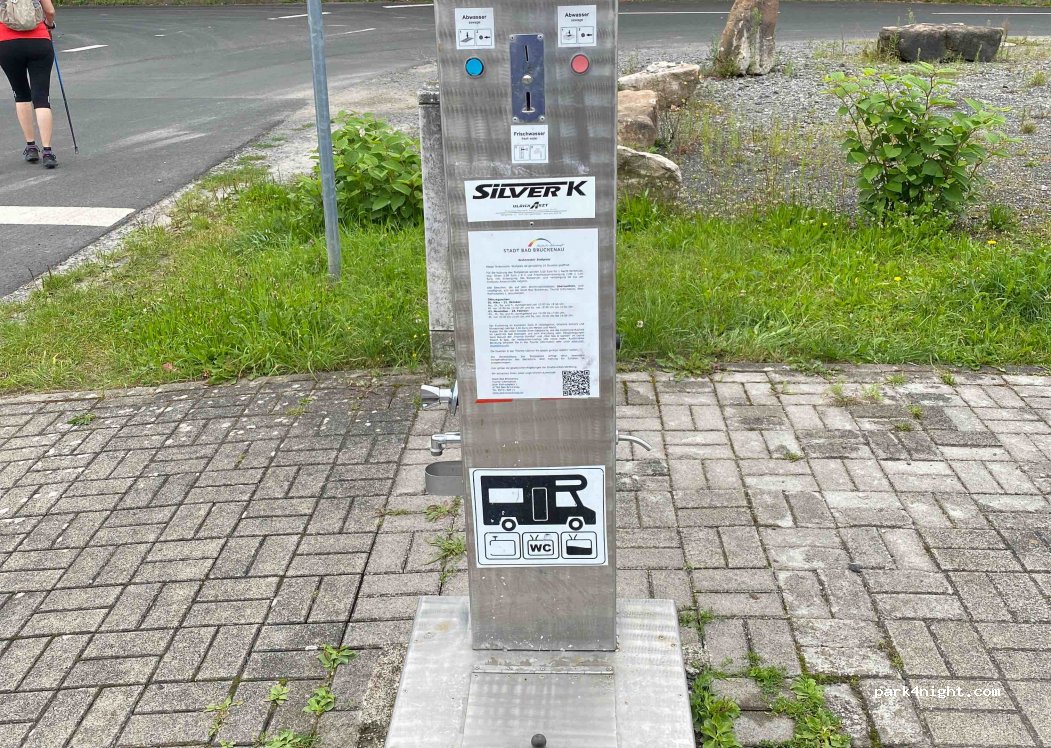 Wohnmobil- und Wohnwagenstellplatz Ancenisstraße — foto 2