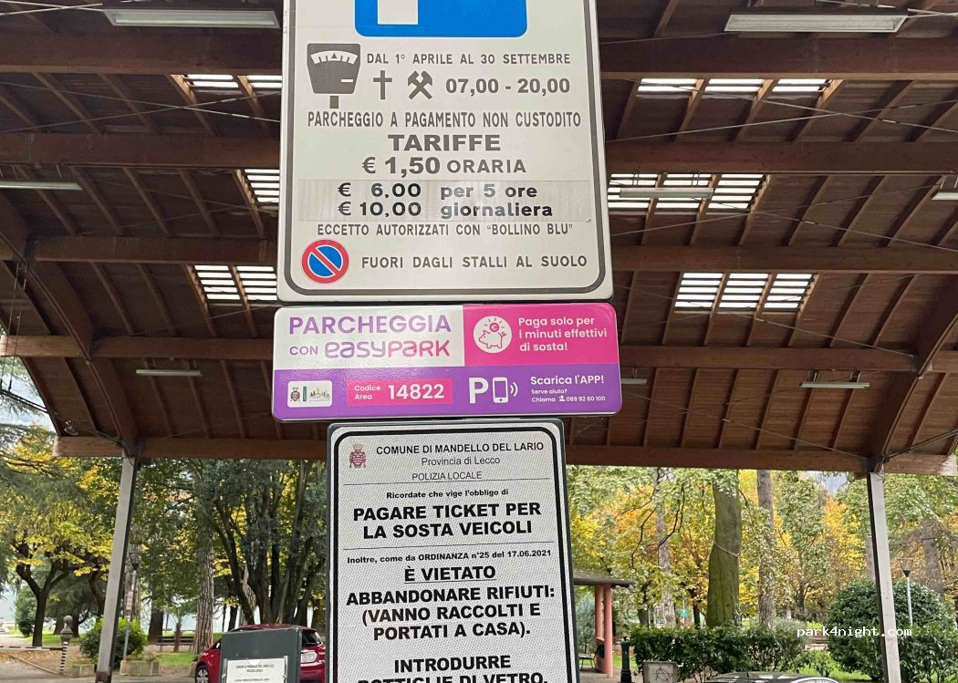 (23826) Mandello del Lario - 3 Piazza Giuseppe Garibaldi — foto 2
