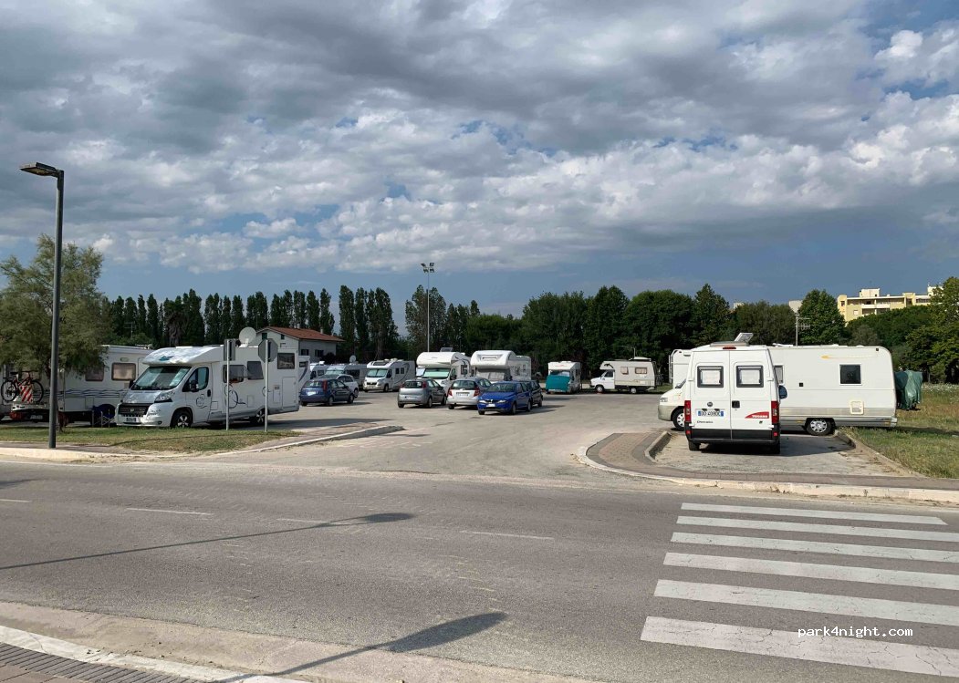 (64021) Giulianova - 10 Via Pioppi — foto 3