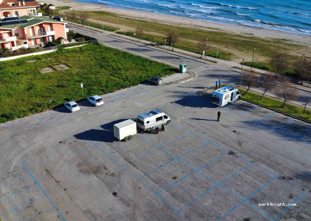 (64021) Giulianova - 10 Via Pioppi — foto 4