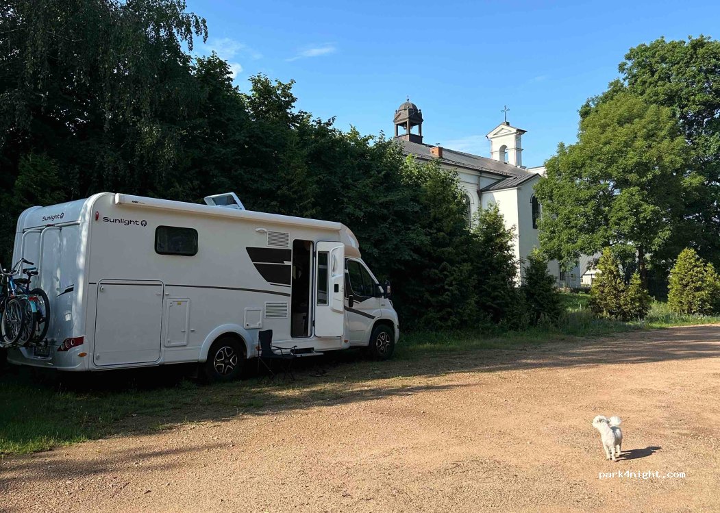 (07-230) Niegów - 43 Kościelna — foto 3