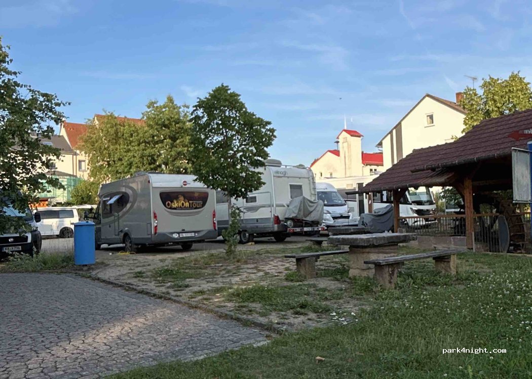 Wohnmobilstellplatz Motten — foto 5