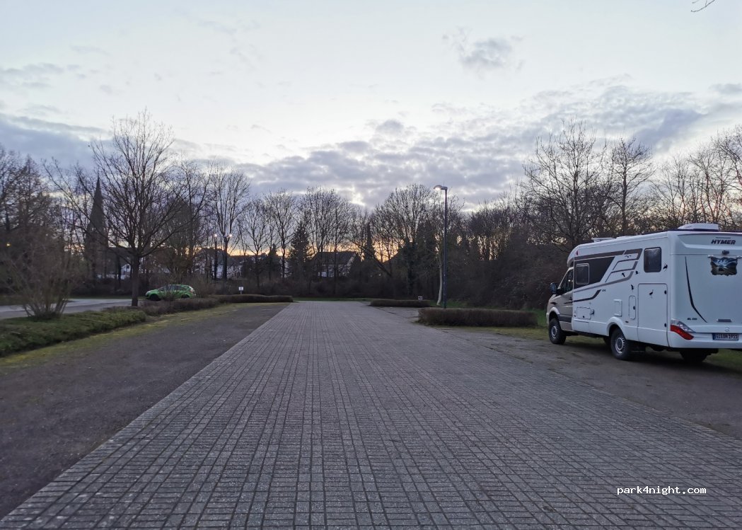 (52355) Düren - 183 Kreuzauer Straße — foto