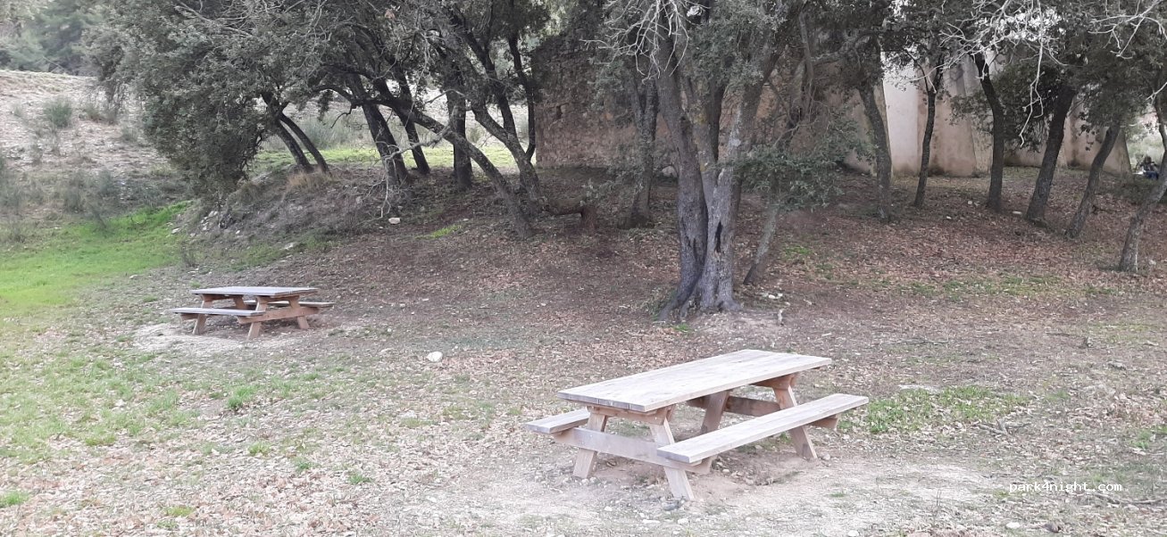 (13860) Meyrargues - Chemin du Canal Edf — foto