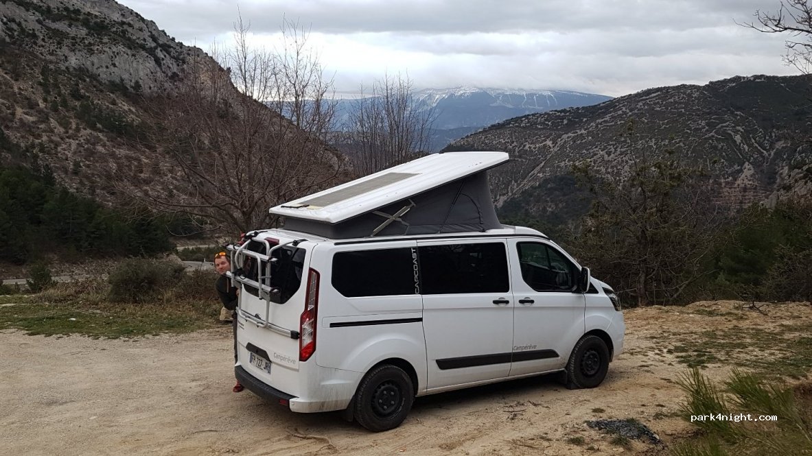 (26170) Buis-les-Baronnies - D108 — foto