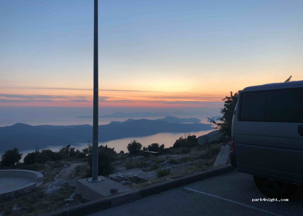 (20232) Majkovi - Unnamed Road — foto 2