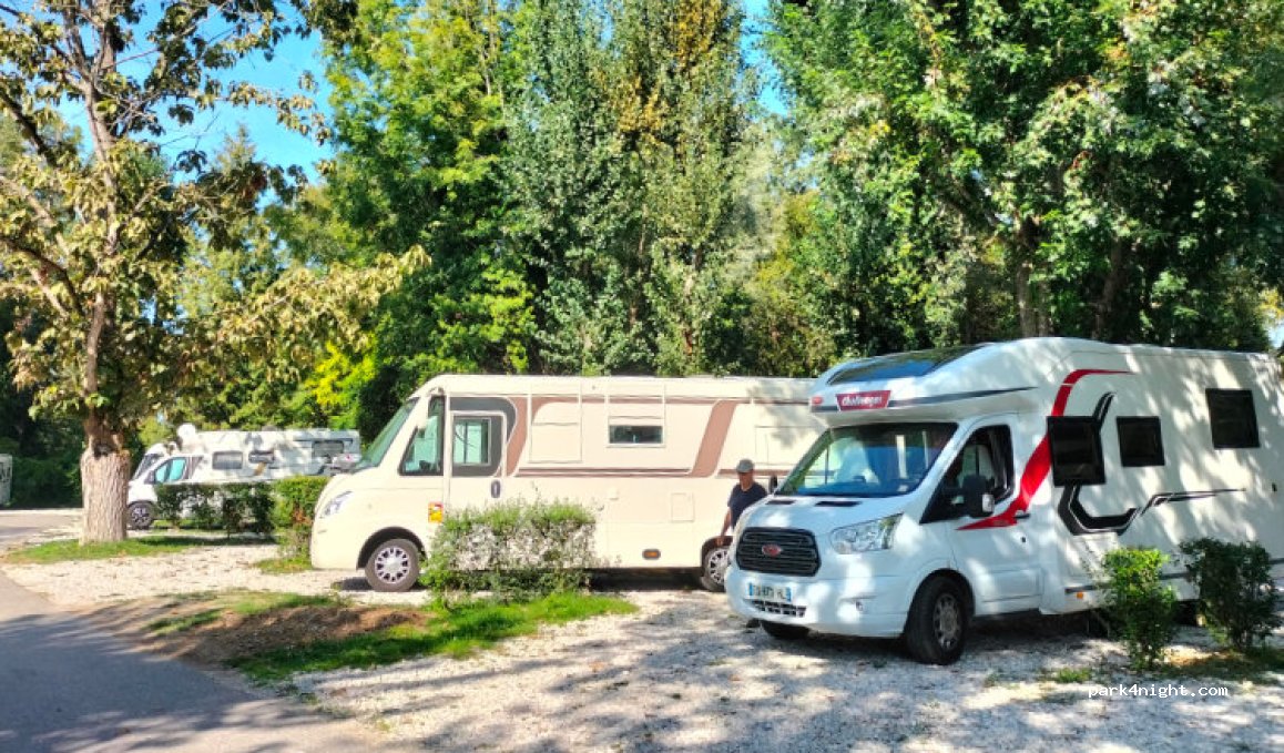 Aire camping-car park d'Aix-les-Bains (Savoie) — foto 3