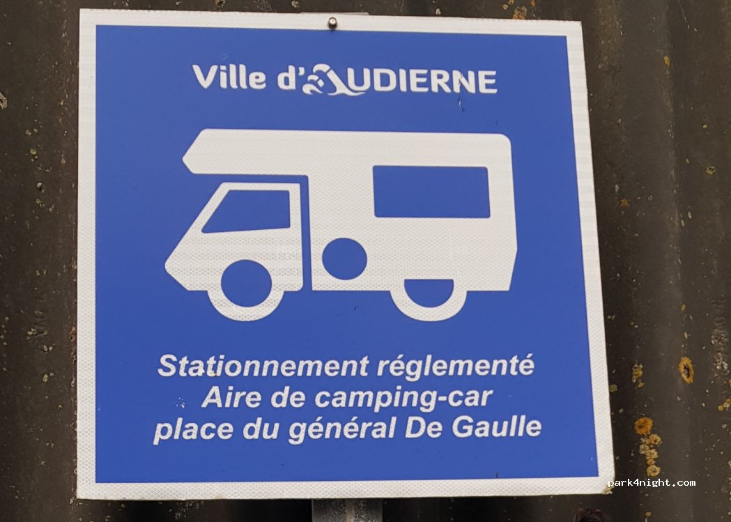 (29770) Esquibien - Place Charles De Gaulle — foto 2