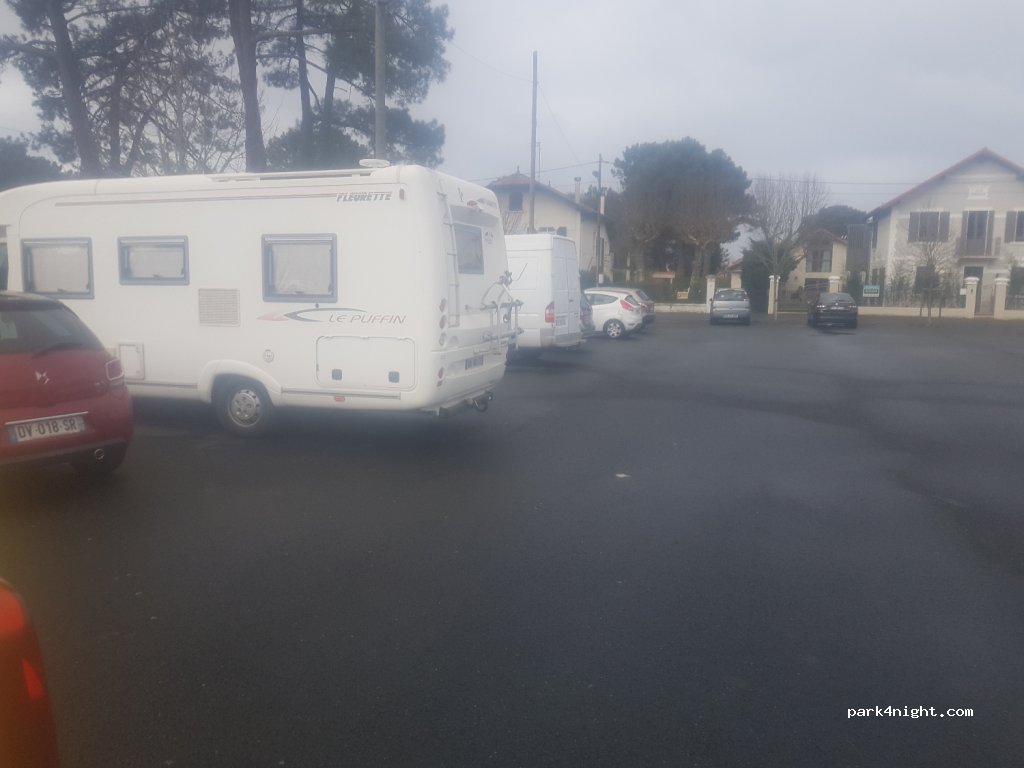 (40130) Capbreton - 2 Place de la République — foto 2