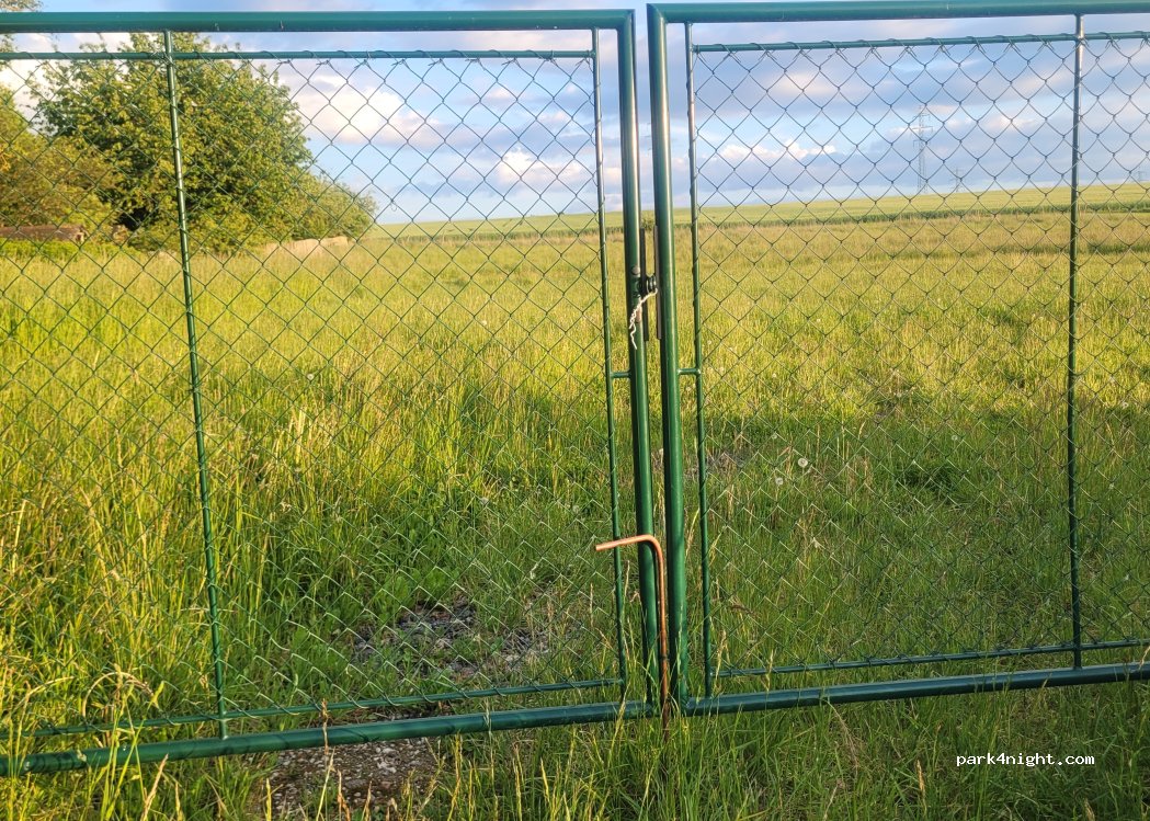 (337 01) Rokycany - Pod Žďárem — foto 5