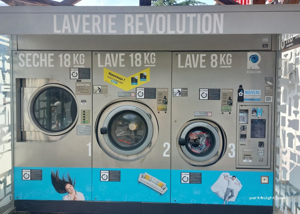 (65120) Esquièze-Sère - 1 Place Montblanc — foto 2