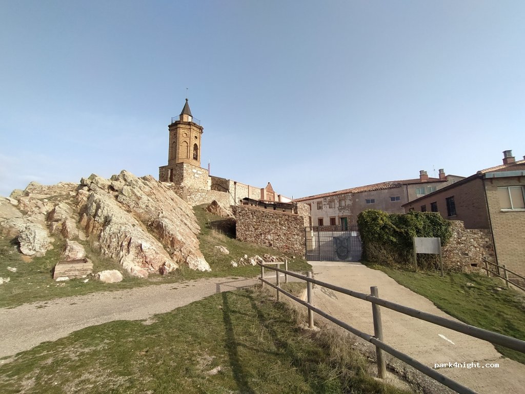 (50150) Herrera de los Navarros - Unnamed Road — foto 2