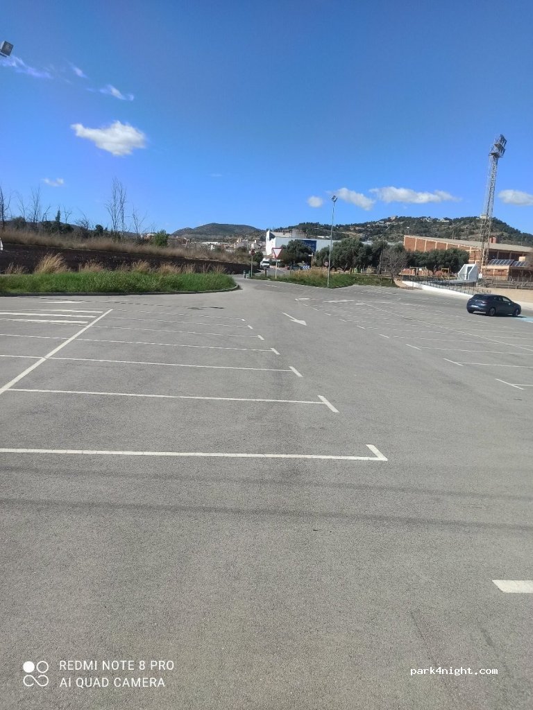 (12110) L'Alcora - 10 Plaça Poligono 19 — foto