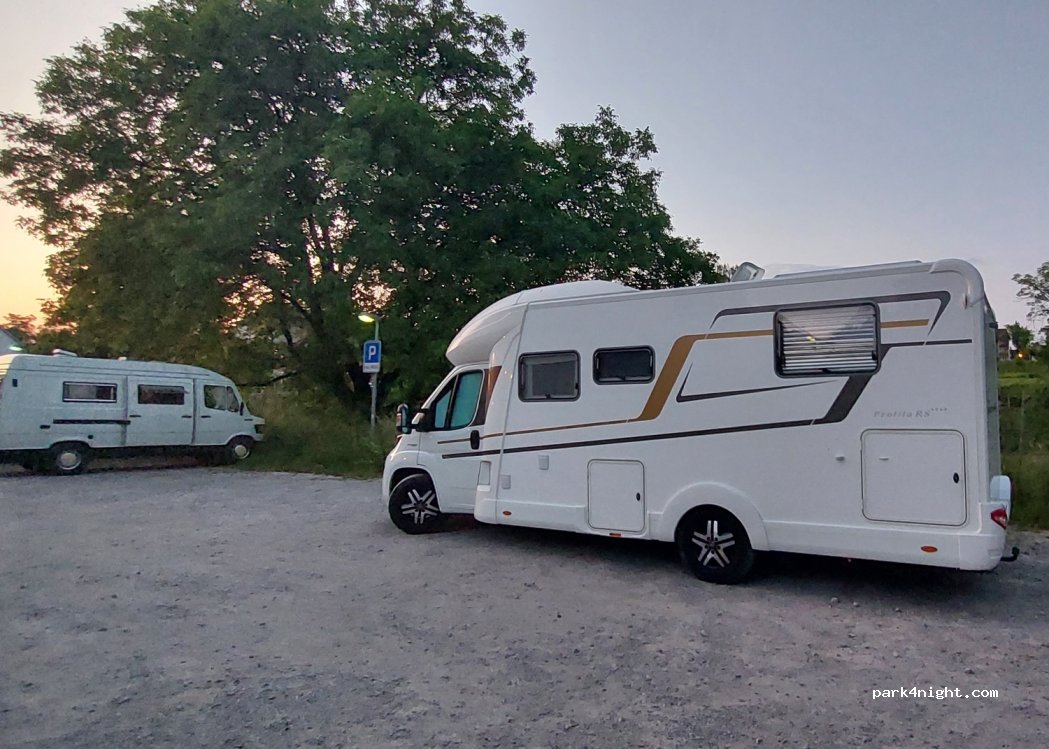 (8627) Grüningen - 5 Glärnischweg — foto