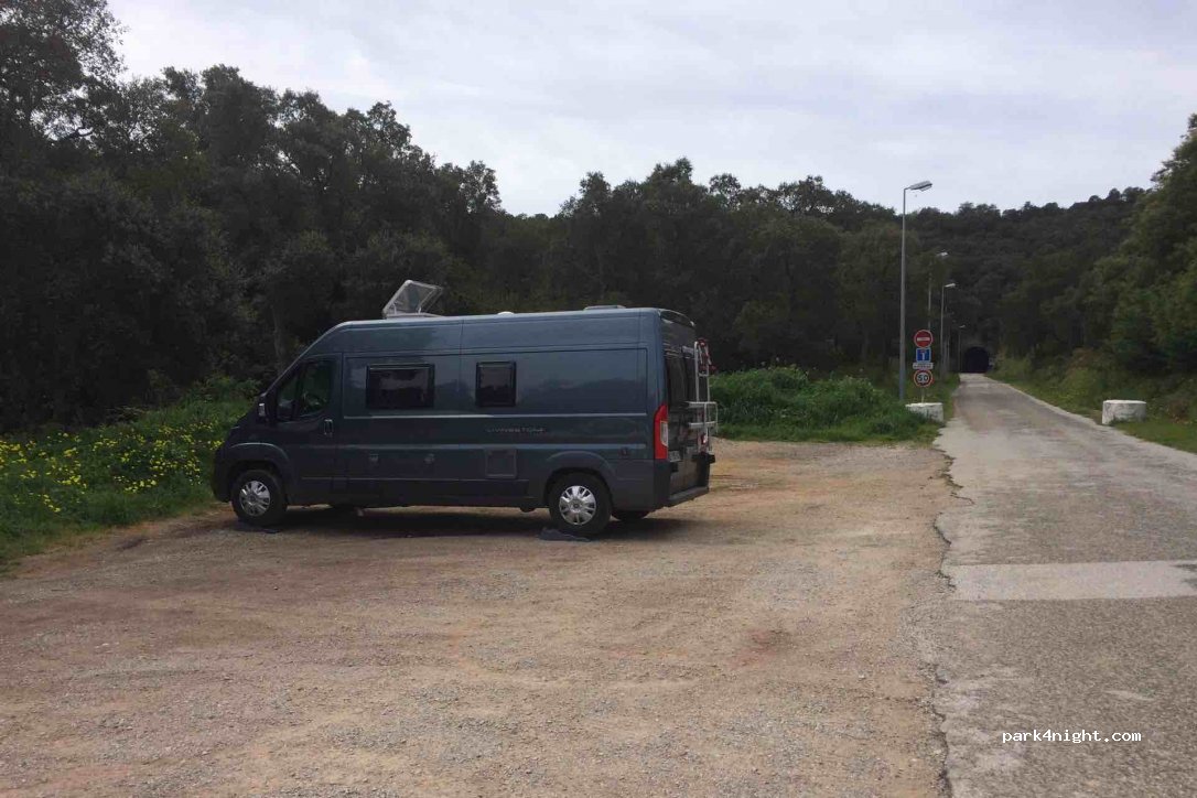 (83240) Cavalaire-sur-Mer - D559 — foto 2