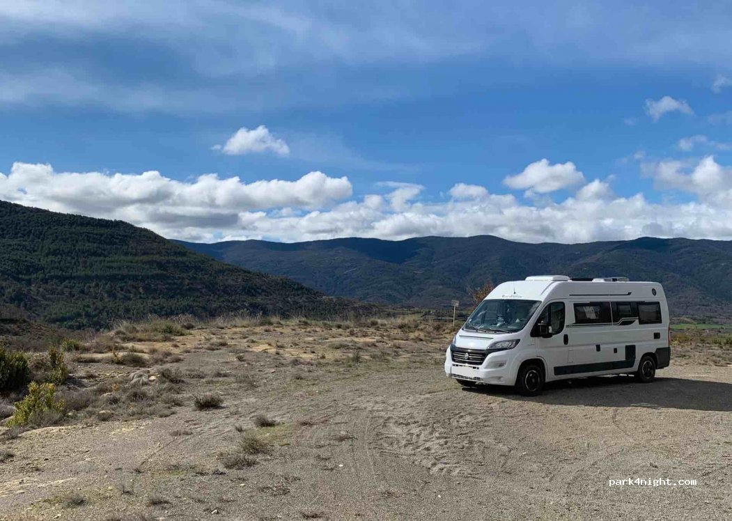 (22624) Caldearenas - Unnamed Road — foto
