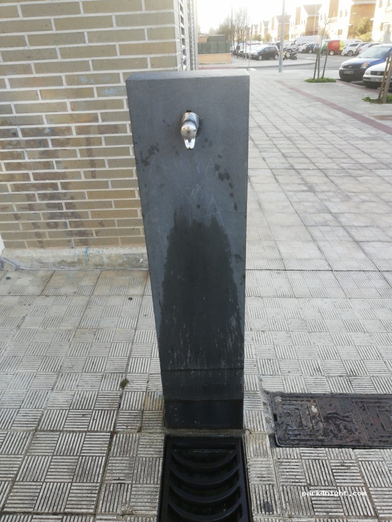 Parking para autocaravanas Egüés — foto 3