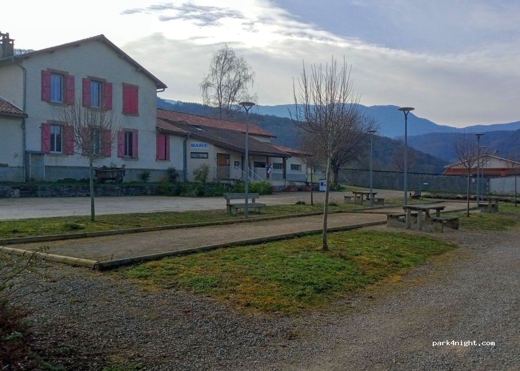 Aire de camping-car Urau — foto 4