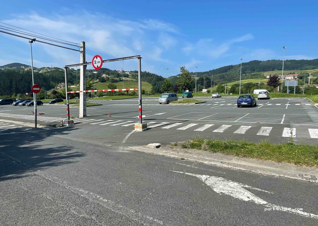 (48280) Lekeitio - 24R Etorbidea Sabino Arana Uribidea — foto