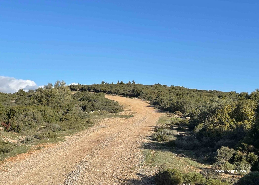 (221 00) Argos Mykines - Unnamed Road — foto 2