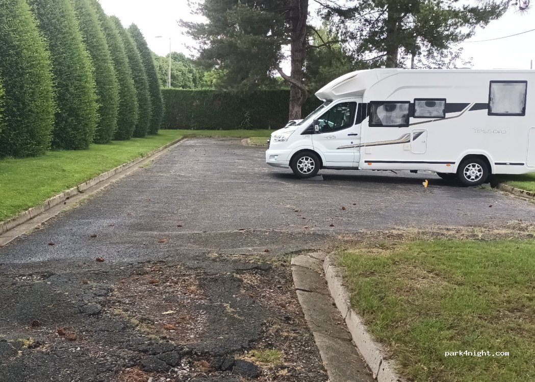 (14100) Lisieux - 10 Avenue Jean XXIII — foto 2