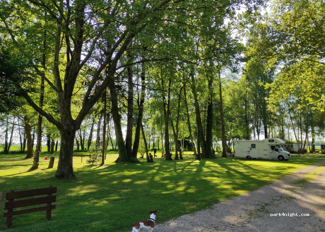 Camping Les Pacquiers — foto 2