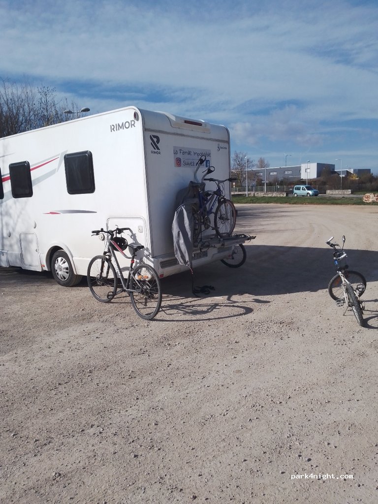 (12740) La Loubière - 6 Route de Campeyroux — foto