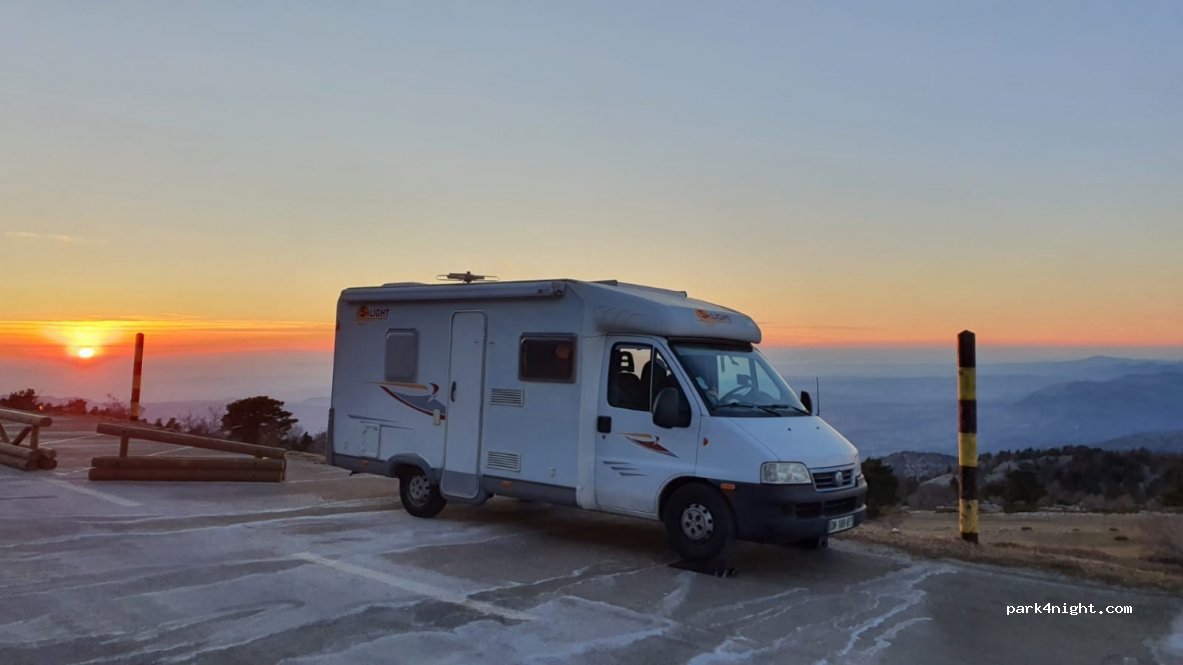 (84340) Beaumont-du-Ventoux - D164A — foto