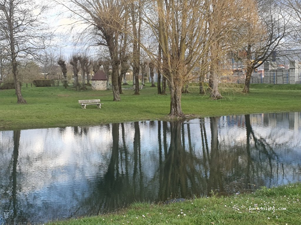 (89100) Saint-Clément - 18 Rue de la Fontaine d'Azon — foto 3