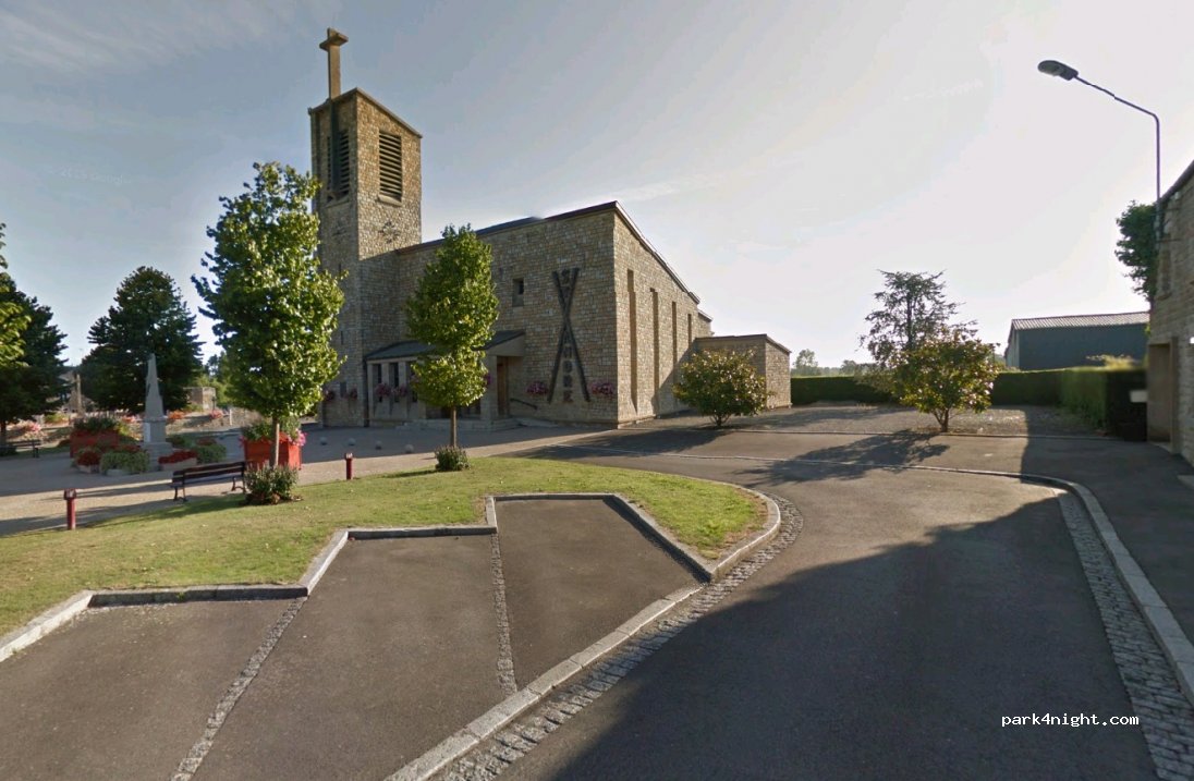 (50220) Pontaubault - 8 Place Armand Blier — foto
