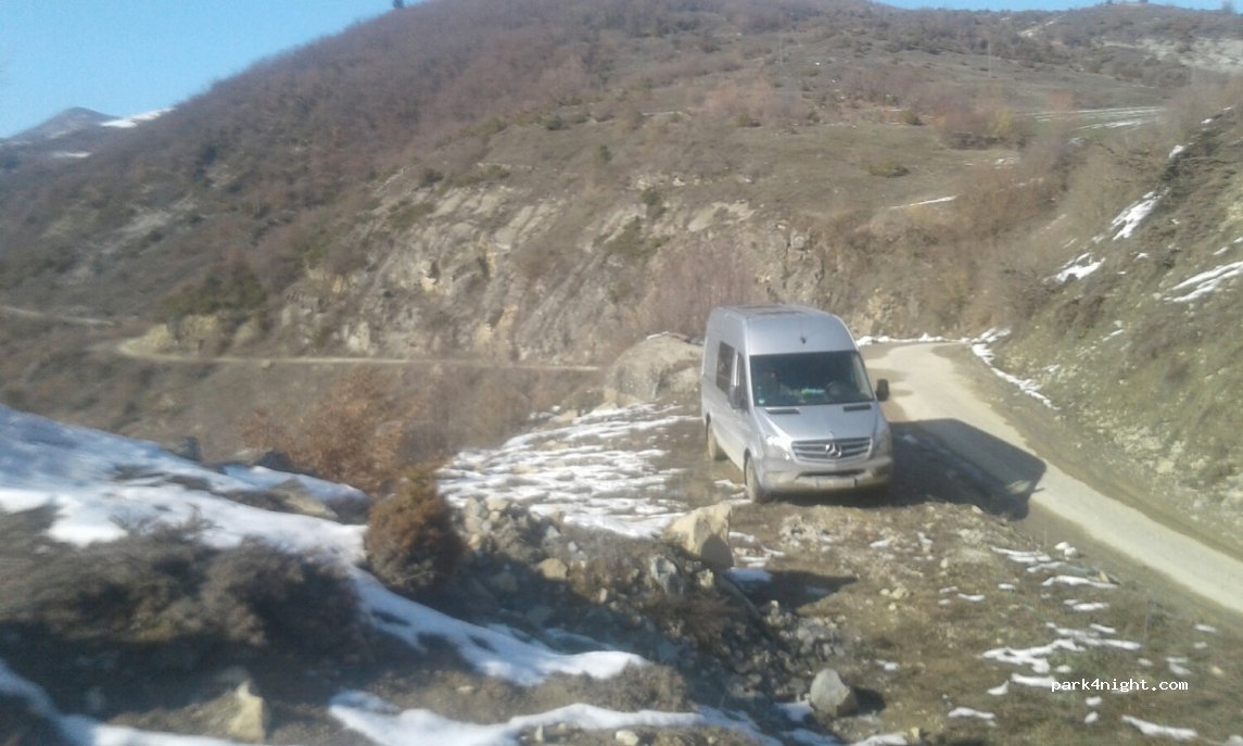 ()  - Unnamed Road — foto