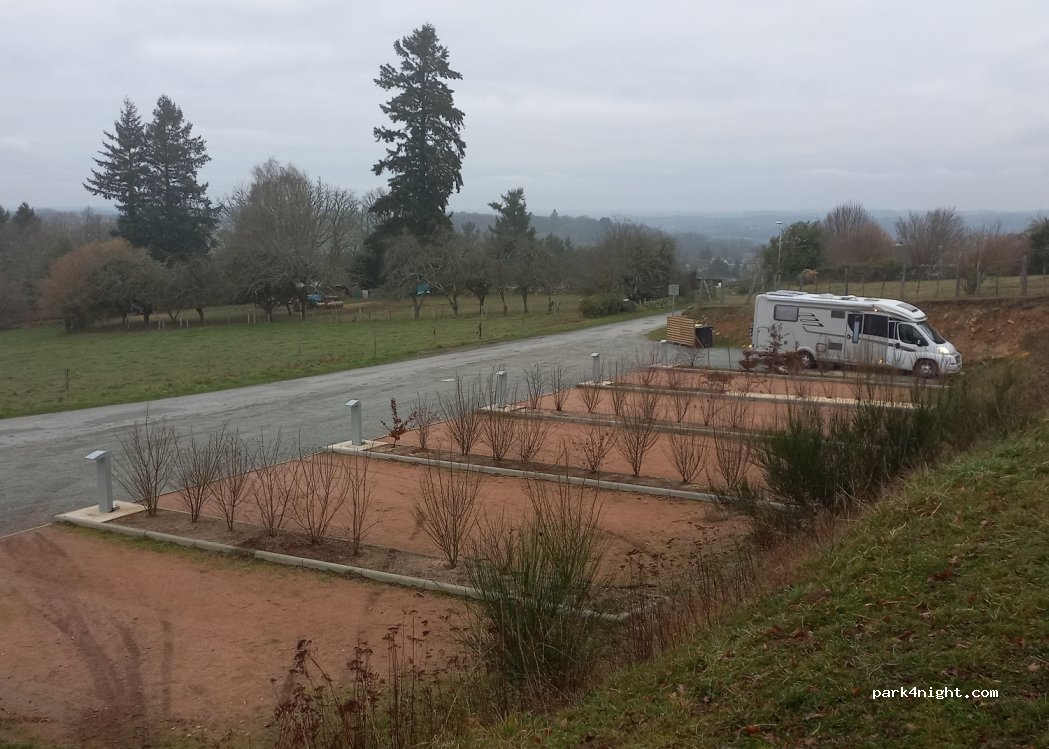 Aire de camping-car Bénévent-l'Abbaye — foto 4