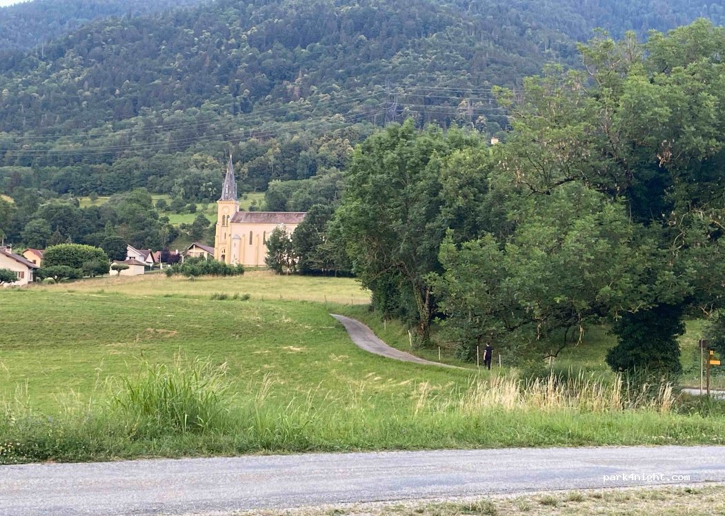 Aire camping-car Saint-Maximin — foto 3