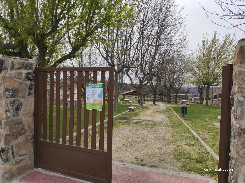 (28723) Pedrezuela - 42 Calle Cerro de San Pedro — foto