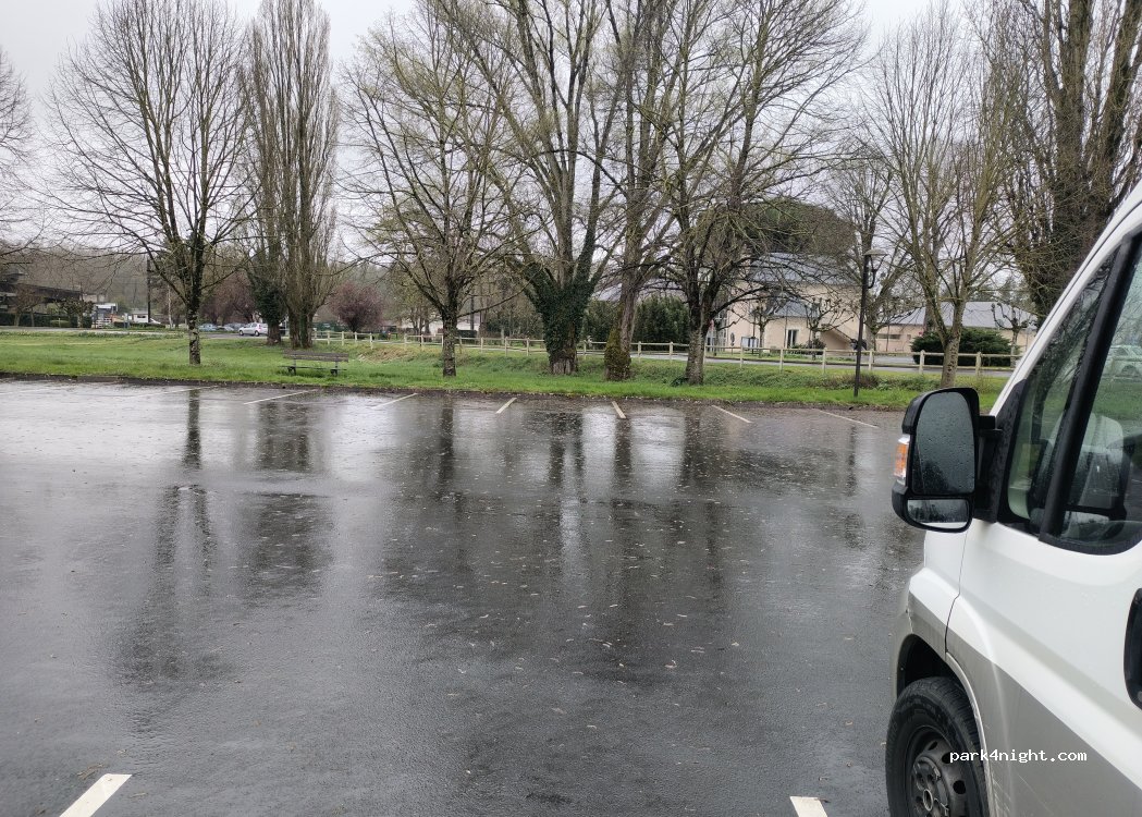 (86240) Iteuil - 1 Place de la Mairie — foto 3